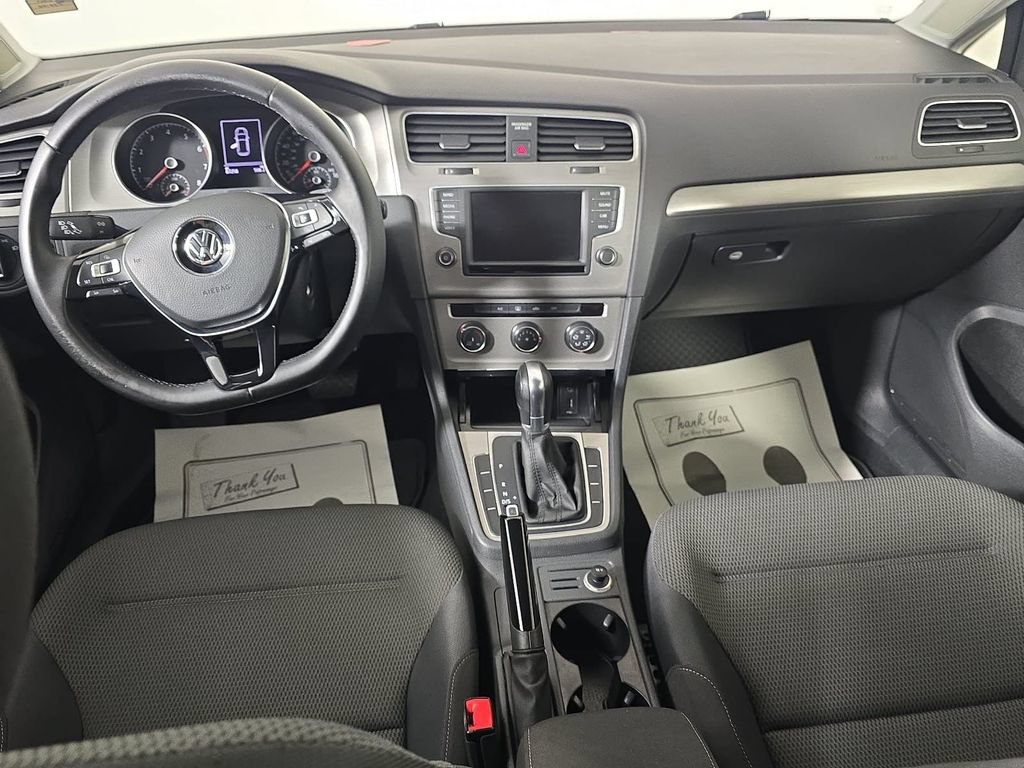 Used 2016 Volkswagen Golf S FWD image 9