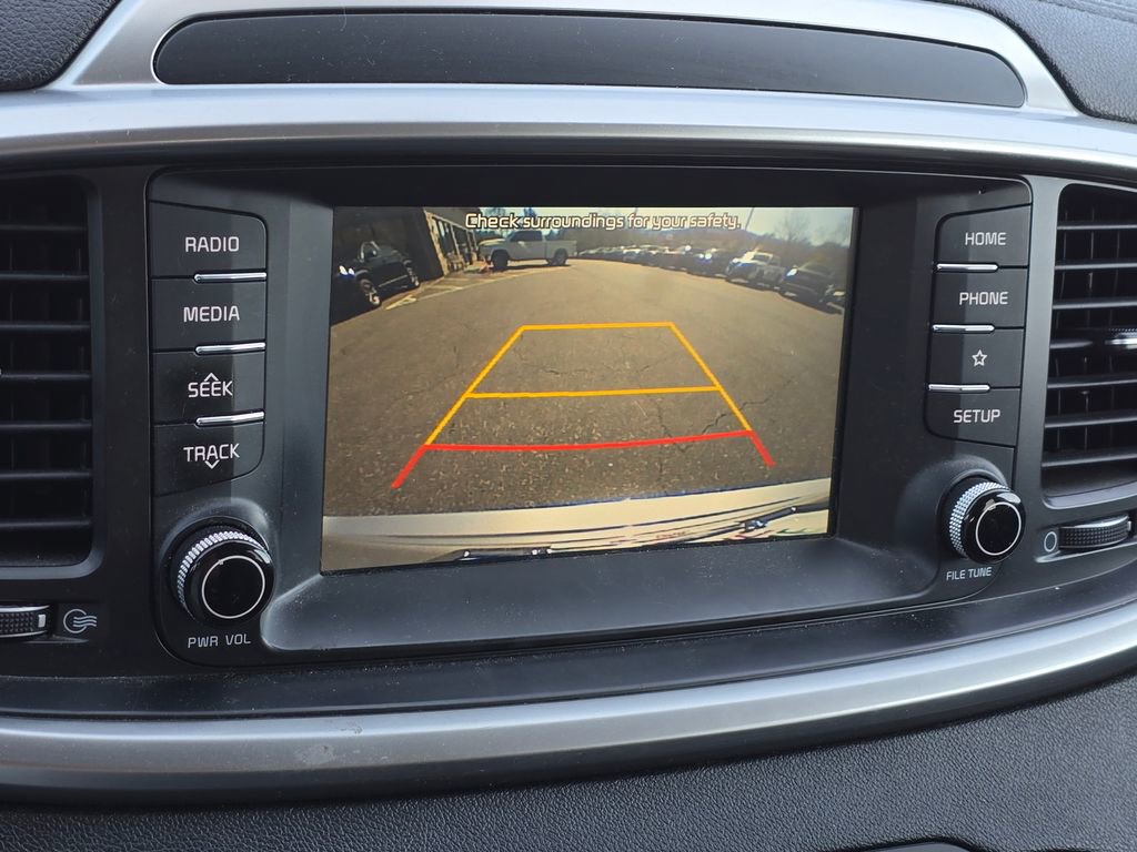 Used 2019 Kia Sorento L FWD image 9