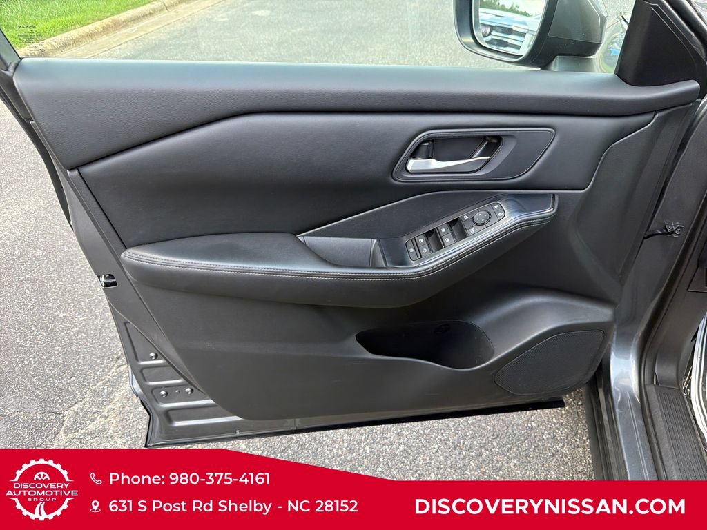 Certified 2024 Nissan Rogue SV AWD/4WD image 10