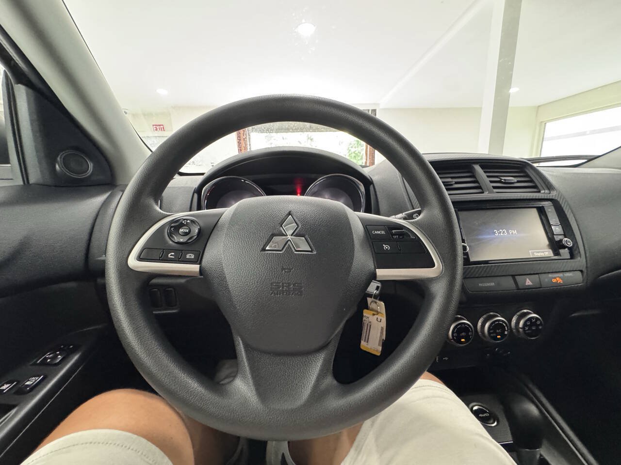 Used 2025 Mitsubishi Outlander Sport SE AWD/4WD image 33