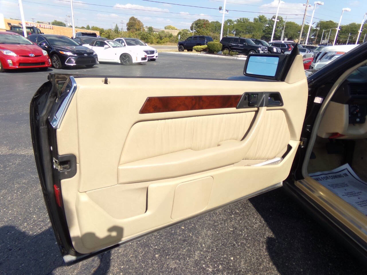 Used 1994 Mercedes-Benz E 320 Convertible image 51