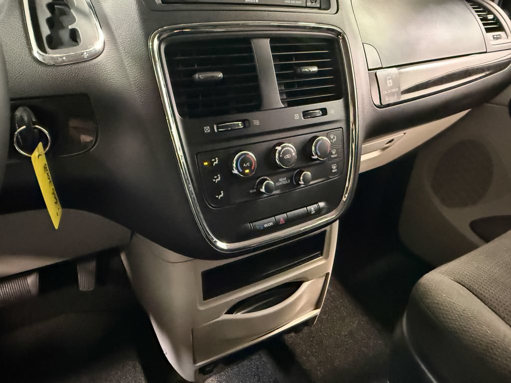 Used 2016 Dodge Grand Caravan SE w/ Quick Order Package 29E SE FWD image 93