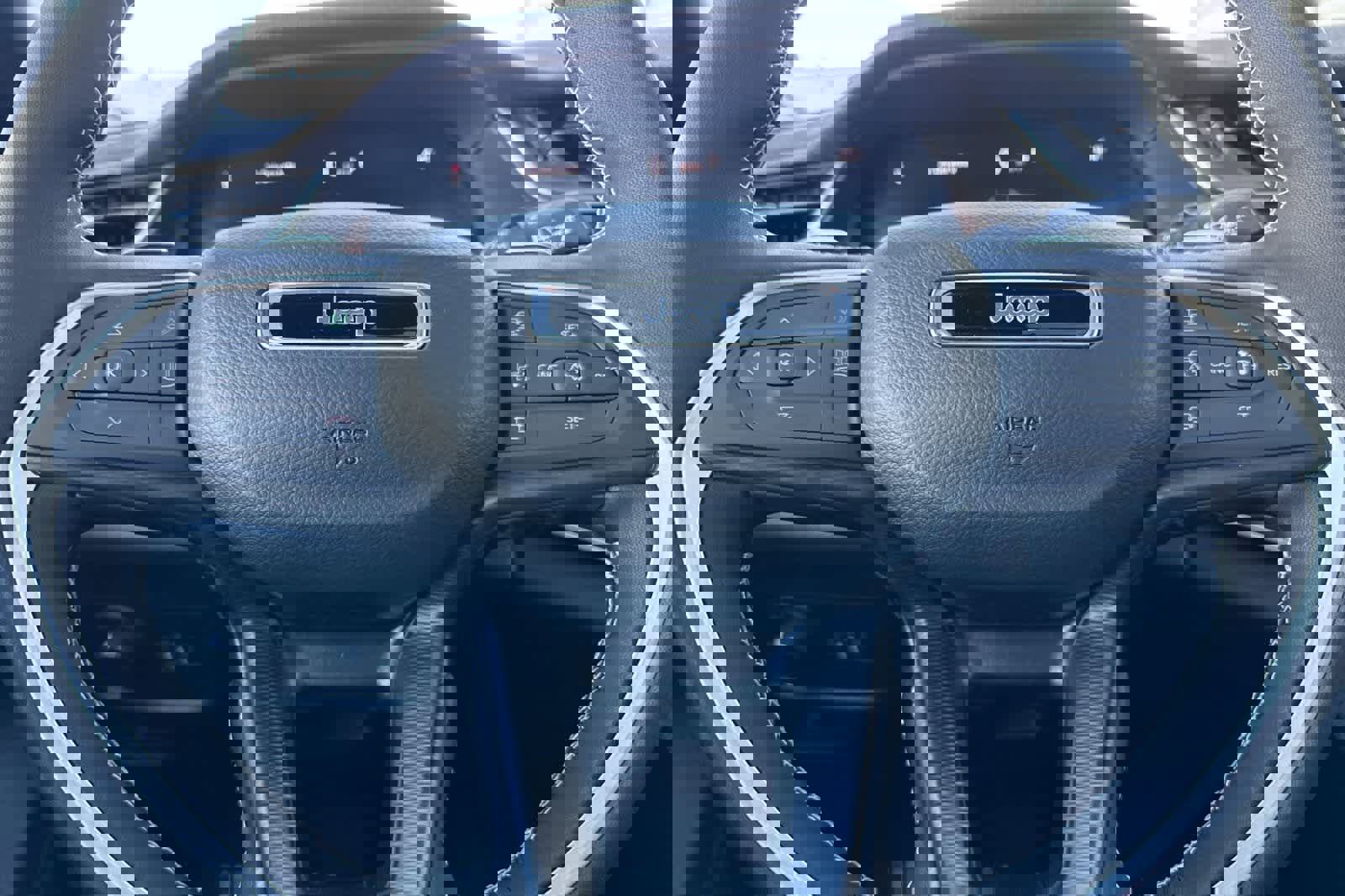 New 2025 Jeep Grand Cherokee Laredo image 25