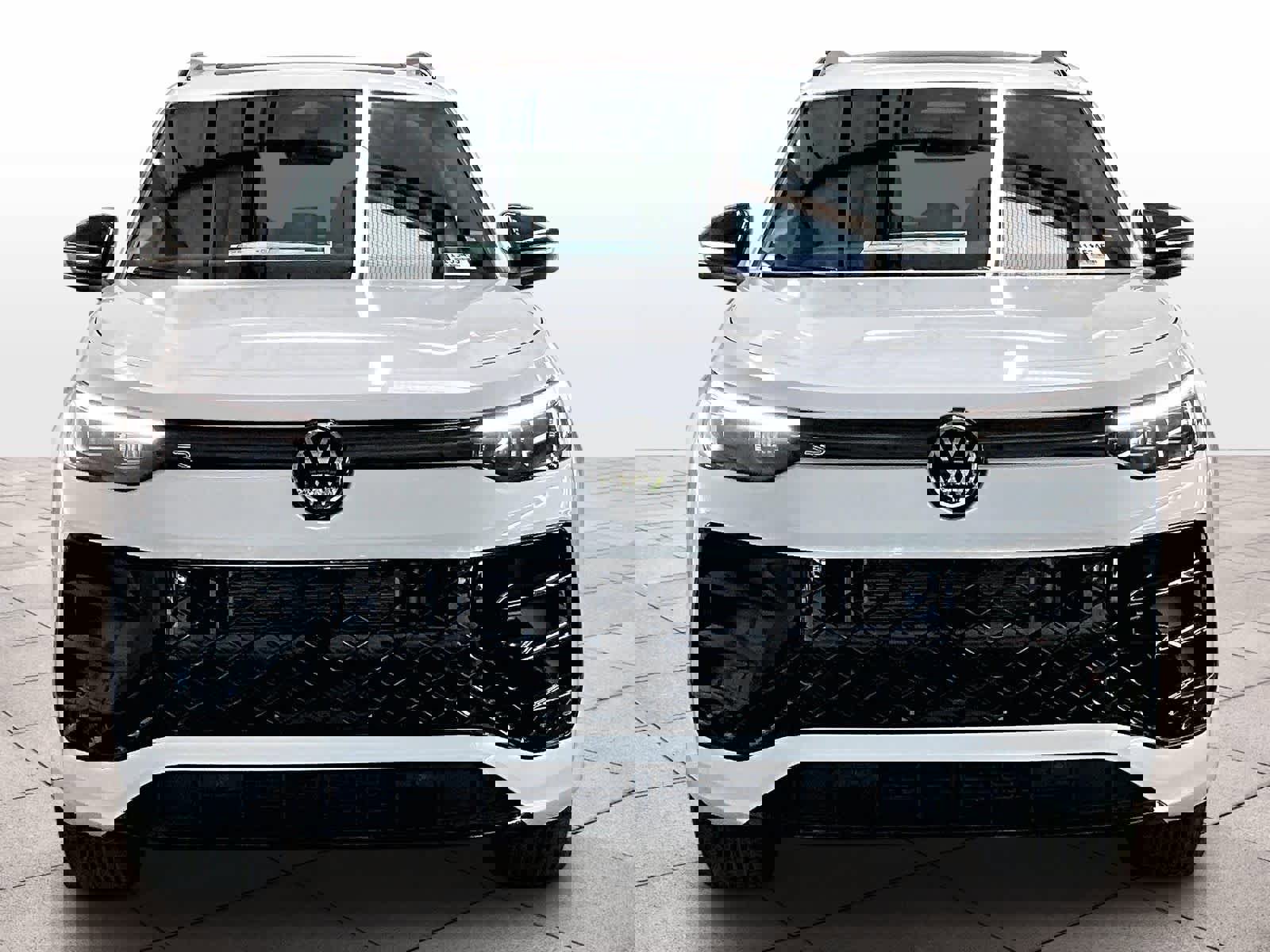 New 2026 Volkswagen Tiguan SE R-Line image 5