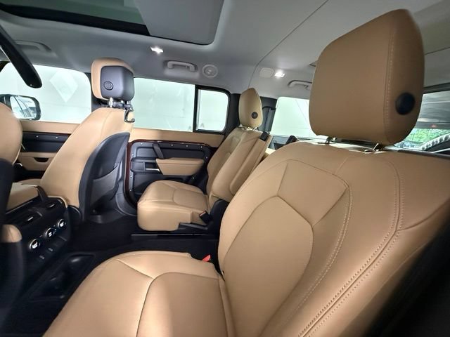 New 2026 Land Rover Defender 130 S AWD/4WD image 32