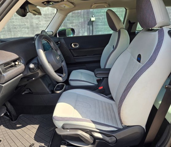 Certified 2025 MINI Cooper S image 17