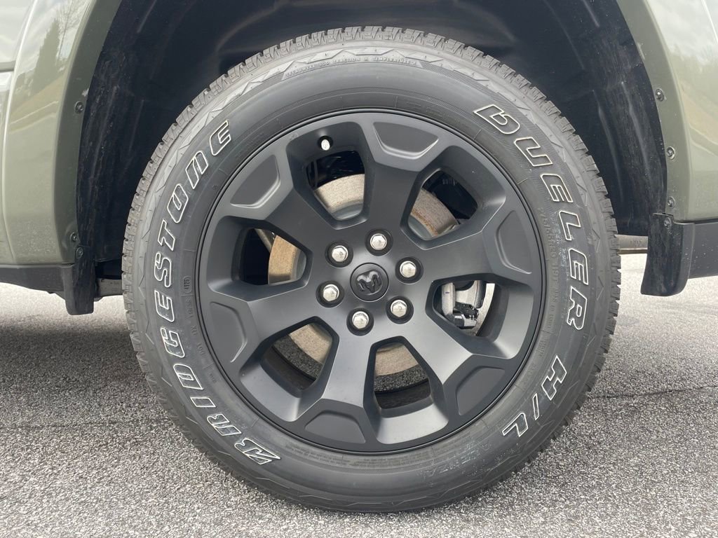 New 2026 RAM 1500 4x4 Crew Cab image 9