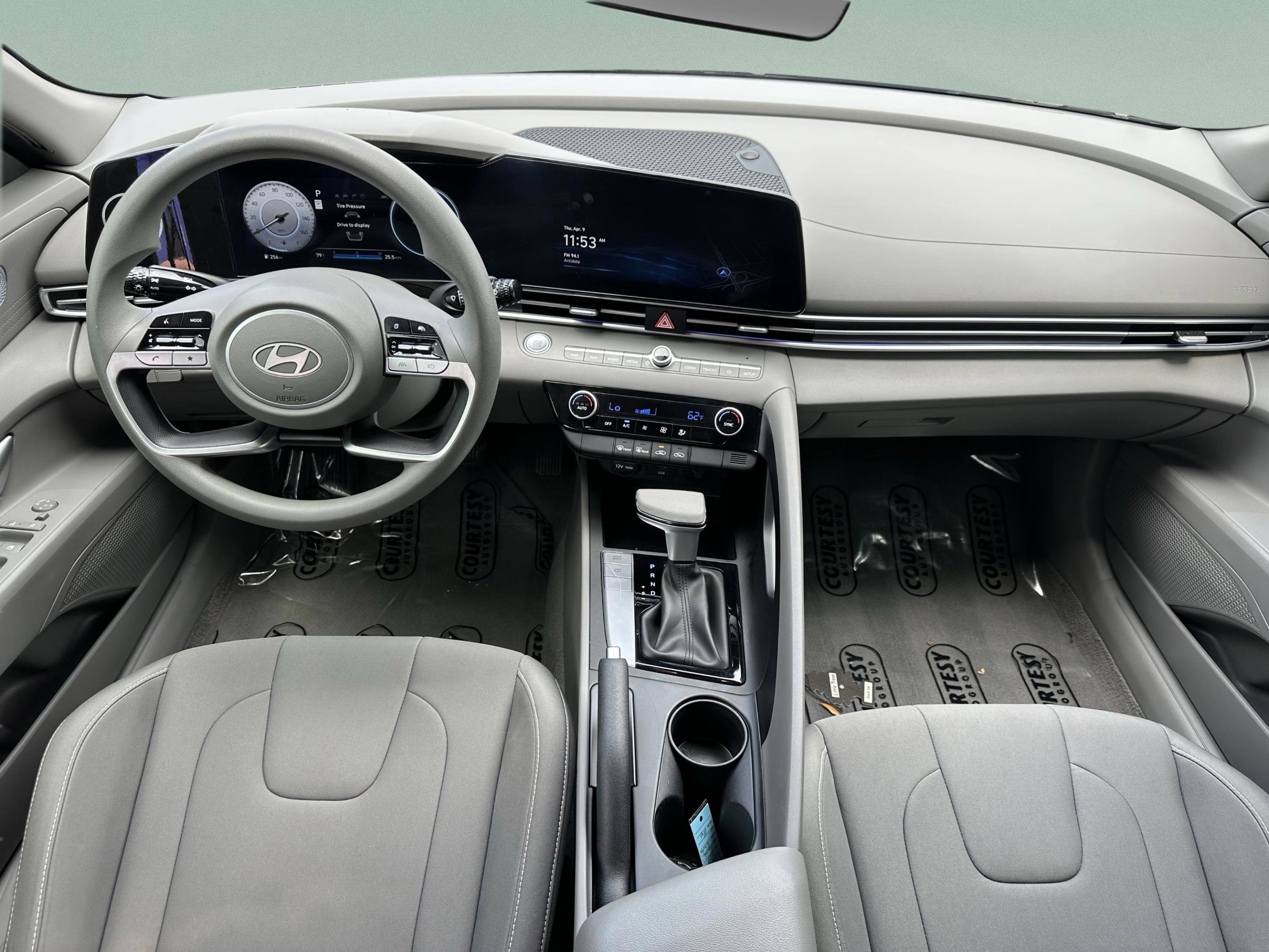 Certified 2024 Hyundai Elantra SEL image 10