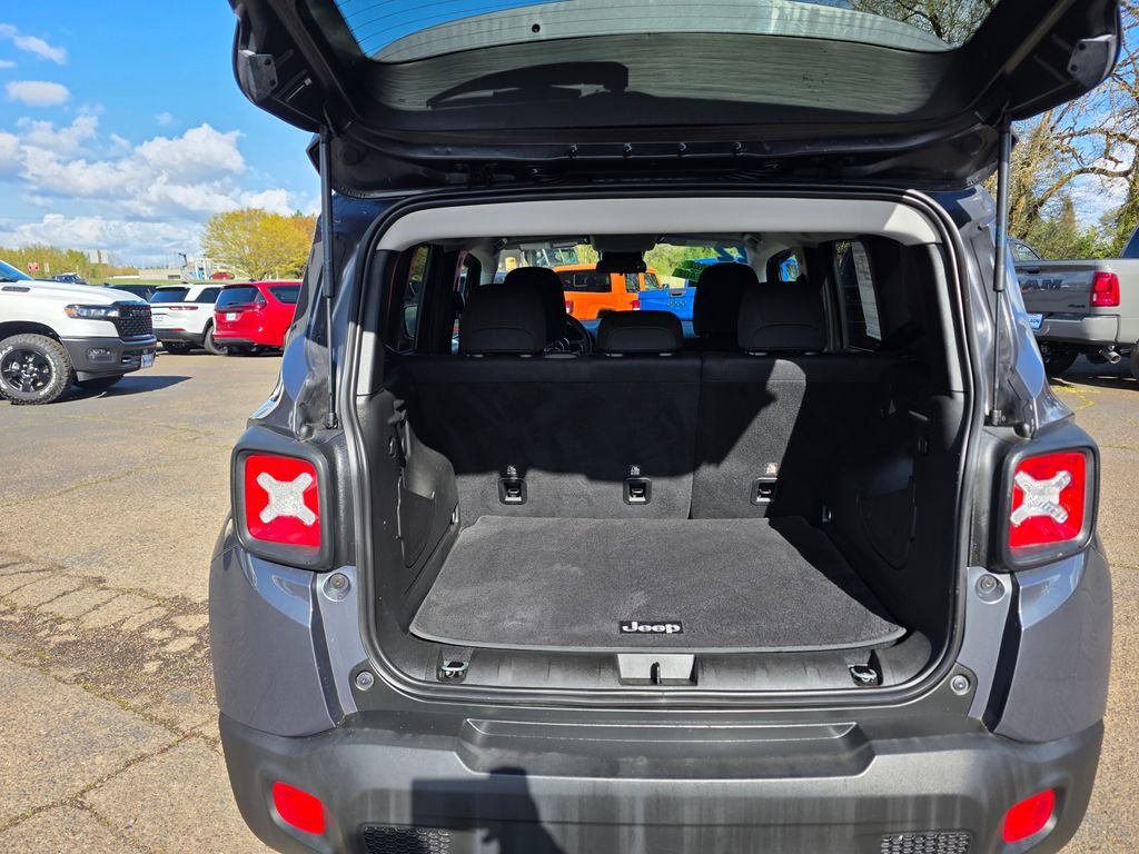 Used 2022 Jeep Renegade Sport w/ Sport Appearance Group image 21