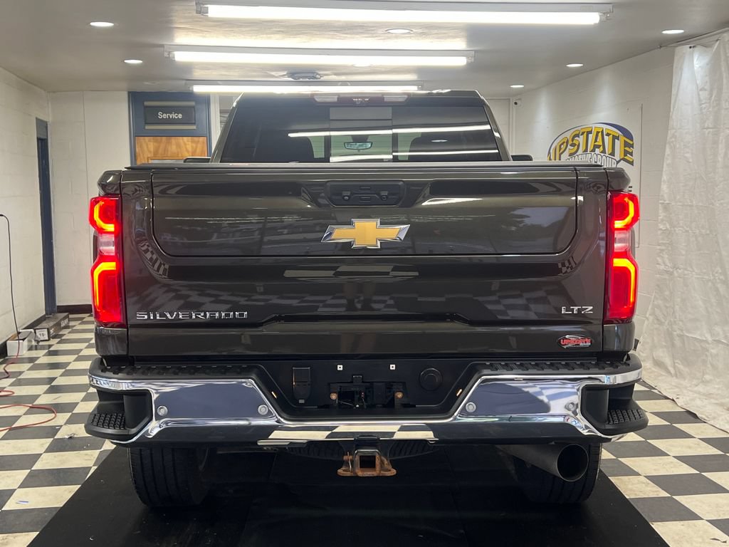 Used 2022 Chevrolet Silverado 2500 LTZ AWD/4WD image 16
