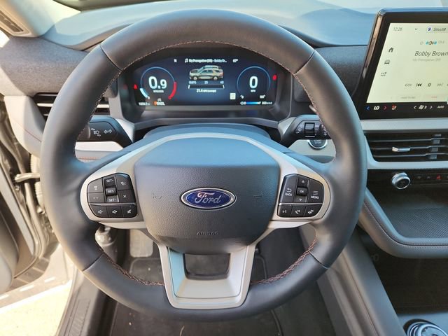 Used 2026 Ford Explorer Active w/ Active Comfort Package image 18