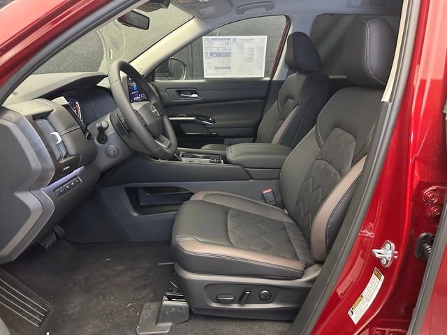 New 2026 Nissan Pathfinder Platinum w/ Cargo Package AWD/4WD image 21