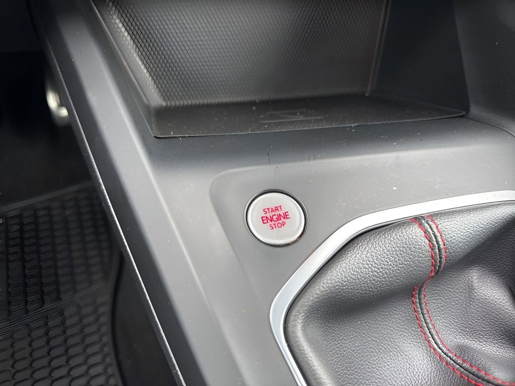 Used 2022 Volkswagen GTI Autobahn image 25