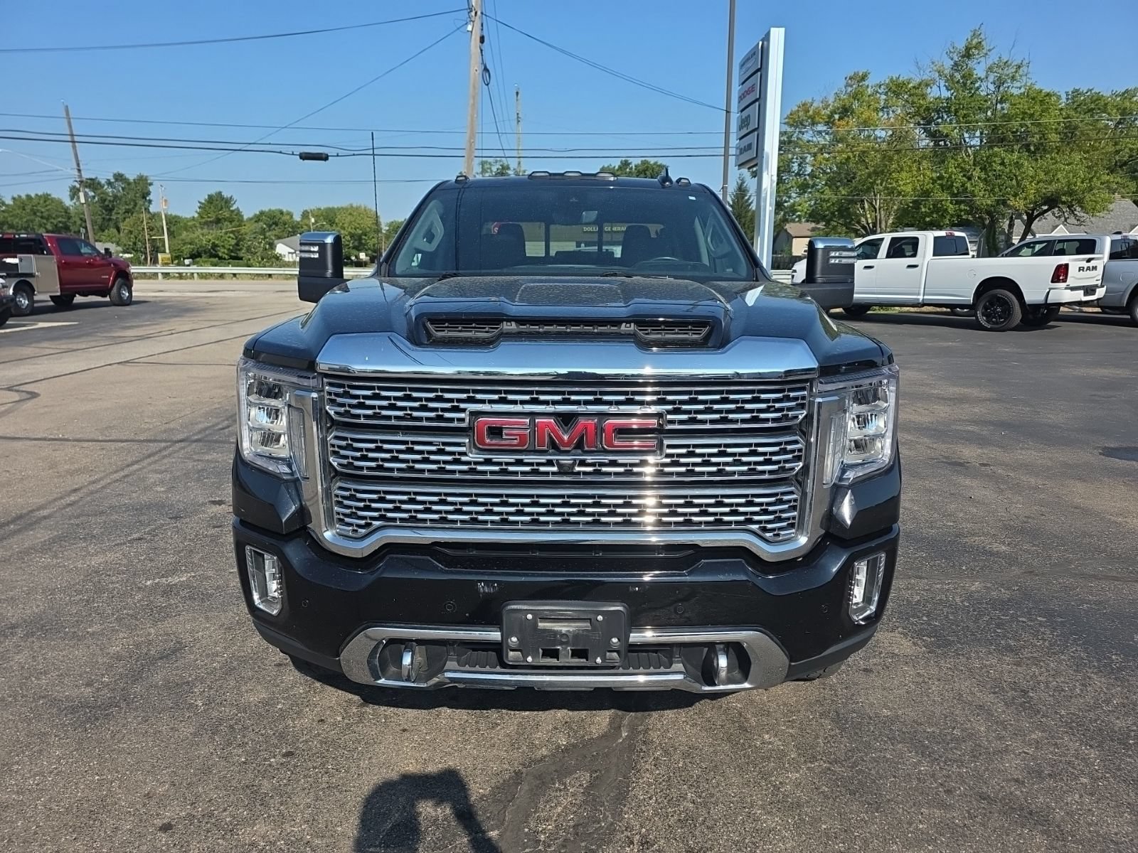 Used 2020 GMC Sierra 2500 Denali w/ Denali Ultimate Package AWD/4WD image 2