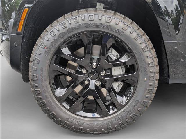 New 2026 Land Rover Defender 130 Outbound AWD/4WD image 10