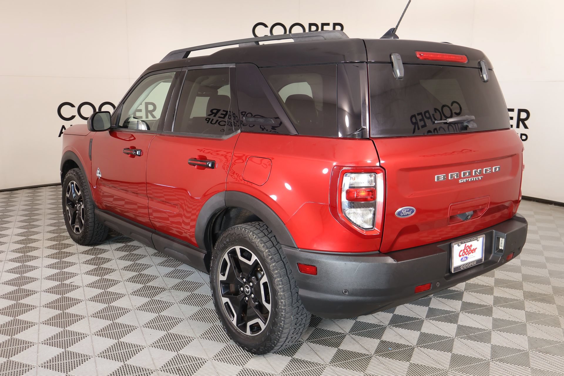 Used 2021 Ford Bronco Sport Outer Banks w/ Outer Banks Package AWD/4WD image 23