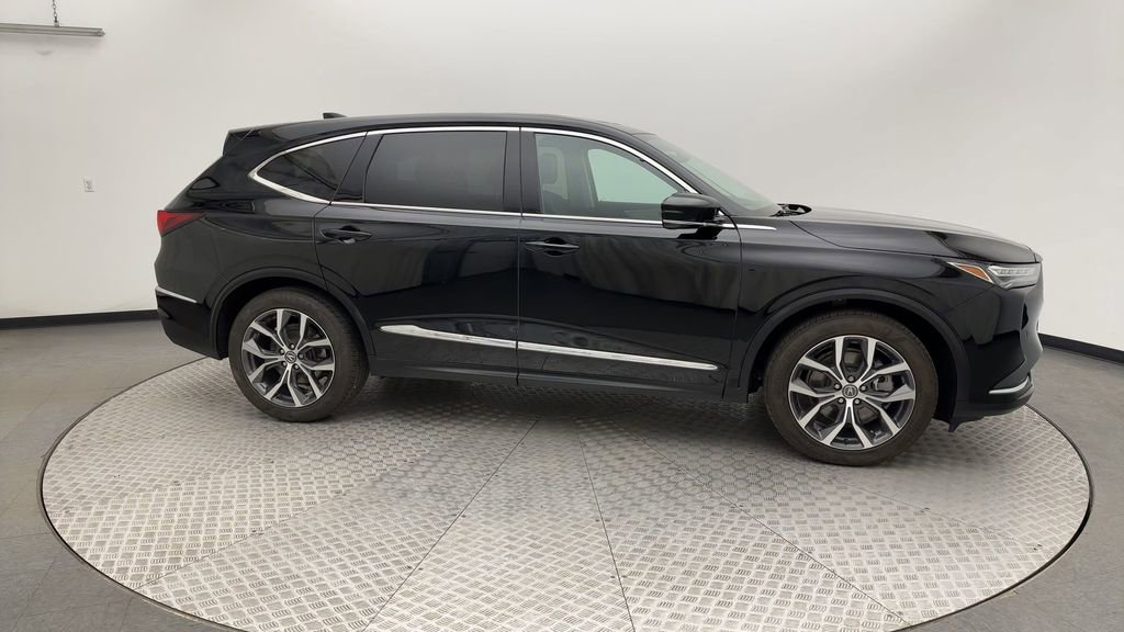 Used 2023 Acura MDX SH-AWD w/ Technology Package image 9