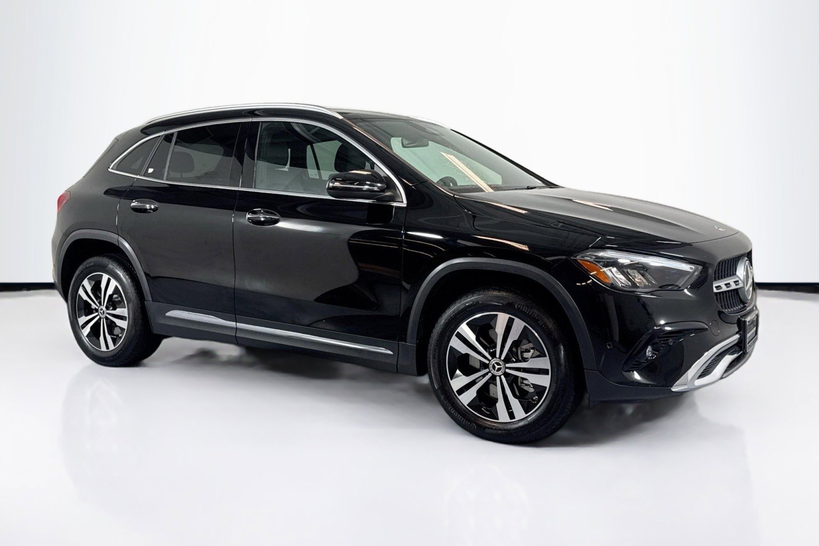 Certified 2025 Mercedes-Benz GLA 250 image 3