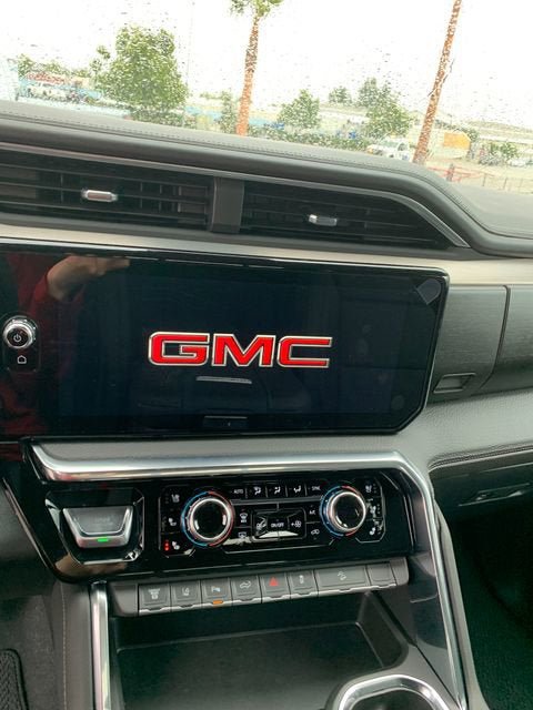 New 2026 GMC Sierra 2500 Denali w/ Technology Package AWD/4WD image 21