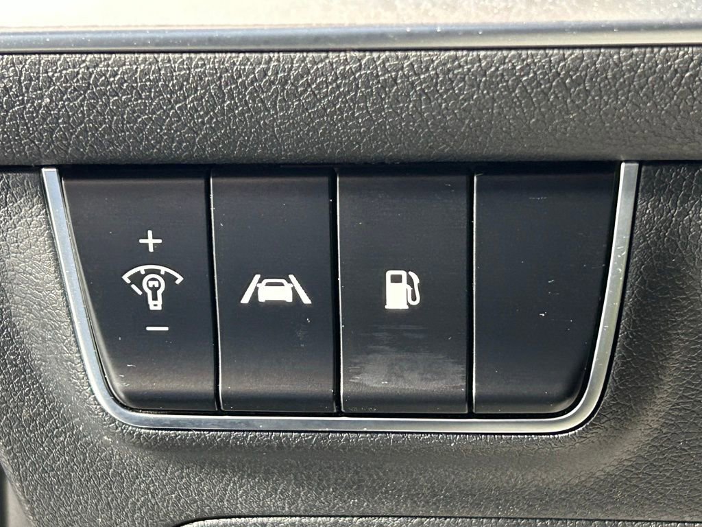 Used 2023 Kia Stinger GT-Line w/ Sun & Sound Package image 29