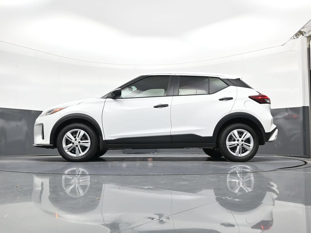 Certified 2025 Nissan Kicks Play S FWD image 22