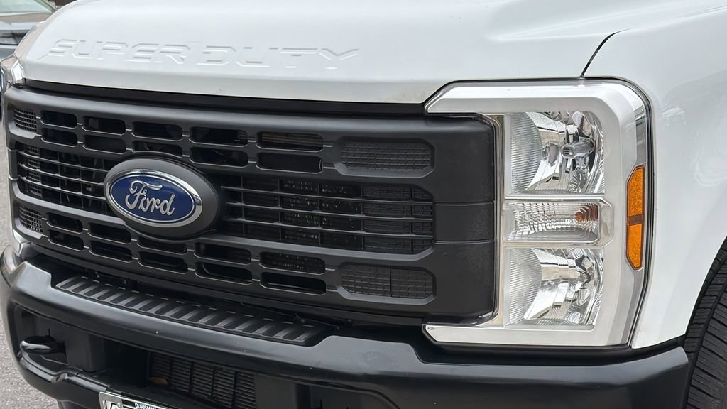 Used 2024 Ford F350 XL image 3
