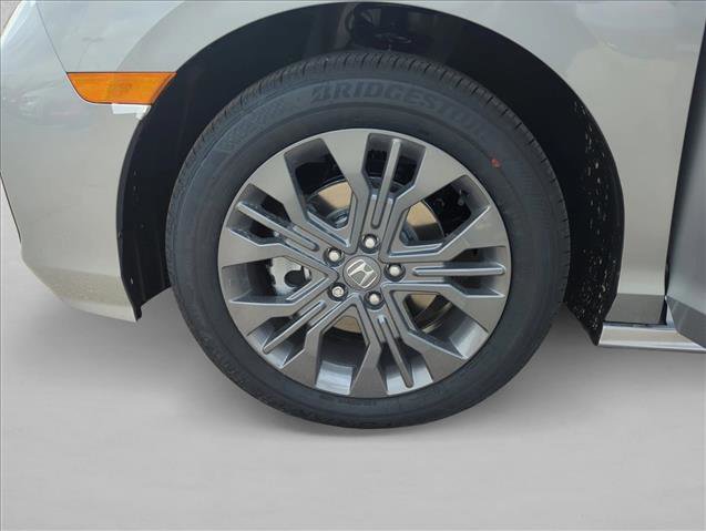 New 2026 Honda Odyssey Touring image 19