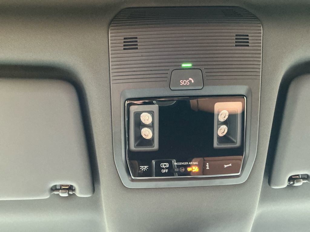 New 2025 Volkswagen ID. Buzz Pro S image 17