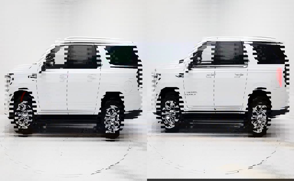 Used 2025 GMC Yukon XL Denali image 6