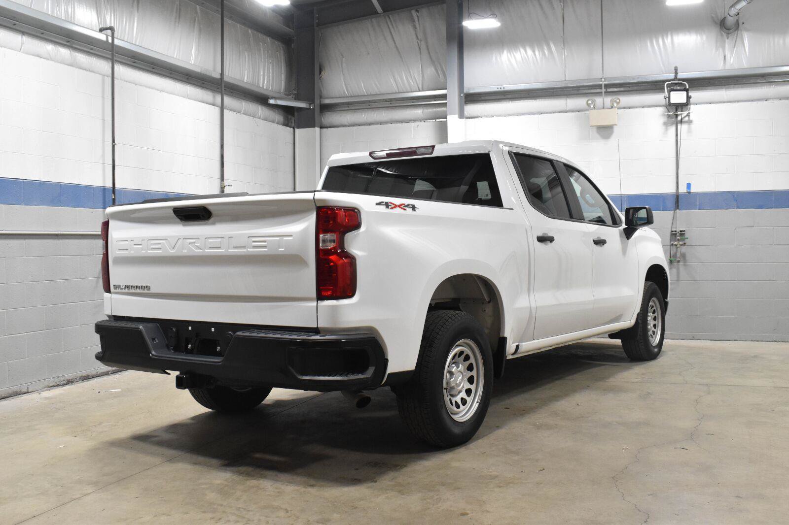 Used 2023 Chevrolet Silverado 1500 W/T w/ WT Value Package AWD/4WD image 23