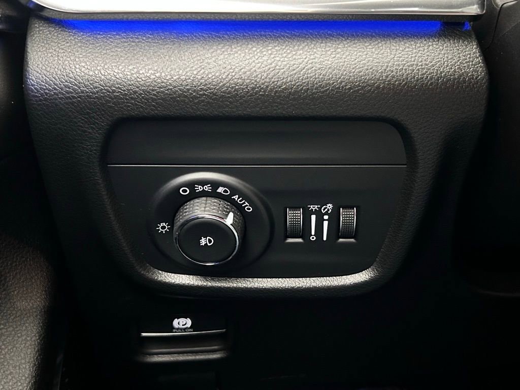 New 2025 Jeep Grand Cherokee Overland w/ Adv Protech Group III image 26