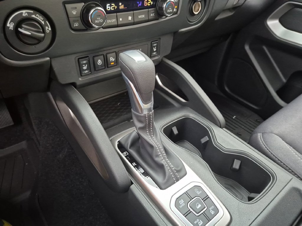 New 2027 Nissan Frontier SV w/ SV Convenience Package AWD/4WD image 25