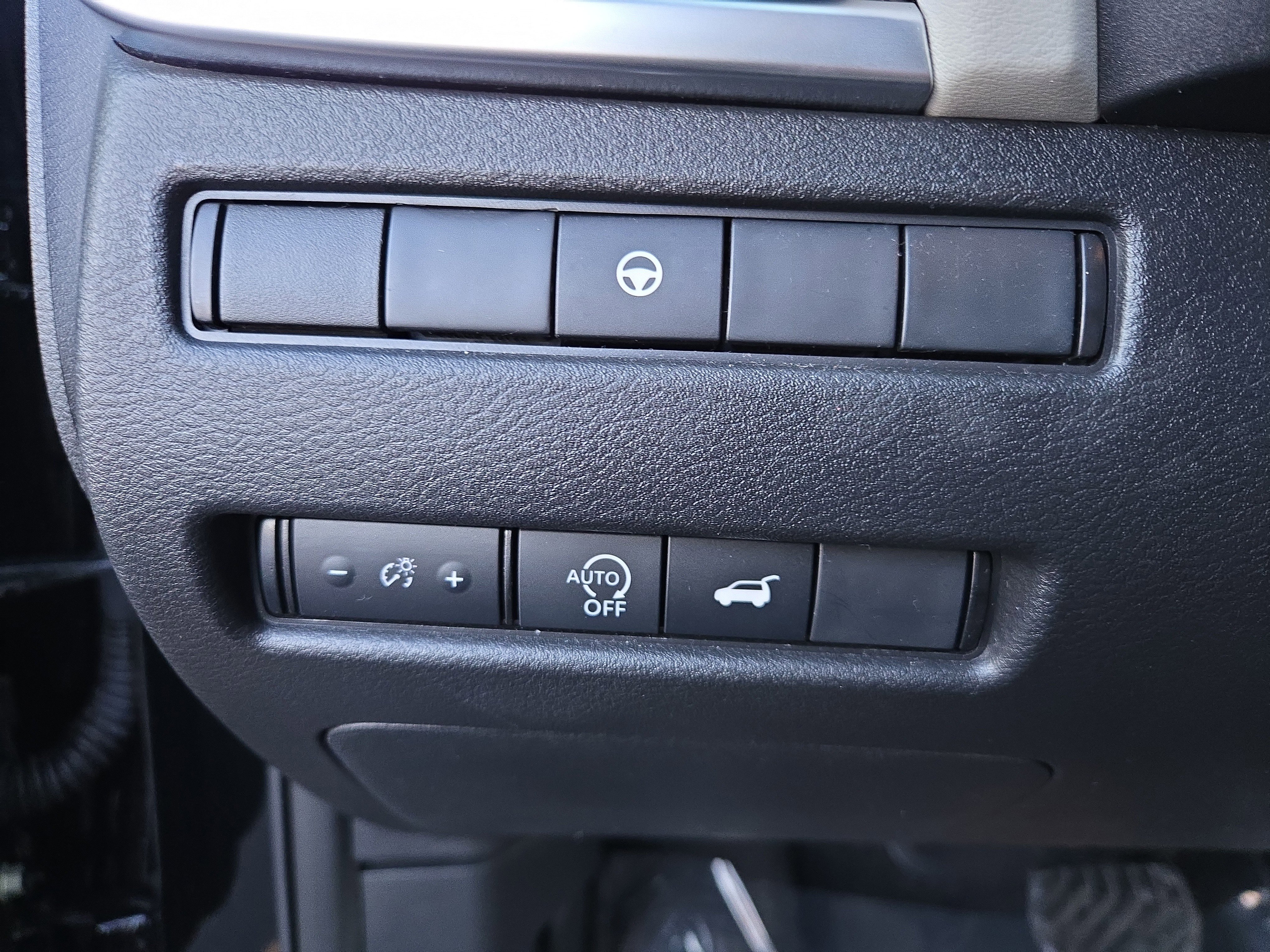 Certified 2023 Nissan Rogue SL image 17