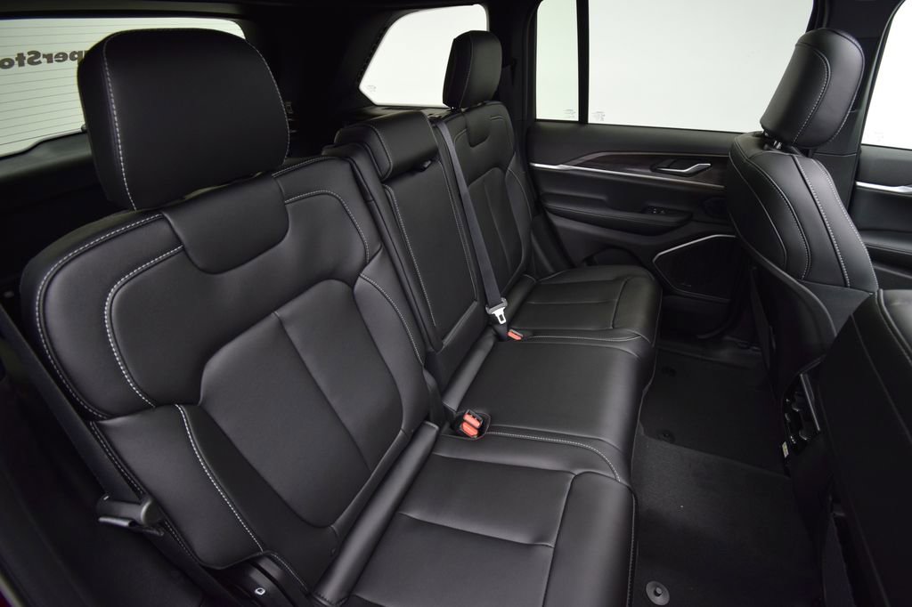 New 2026 Jeep Grand Cherokee Limited image 19