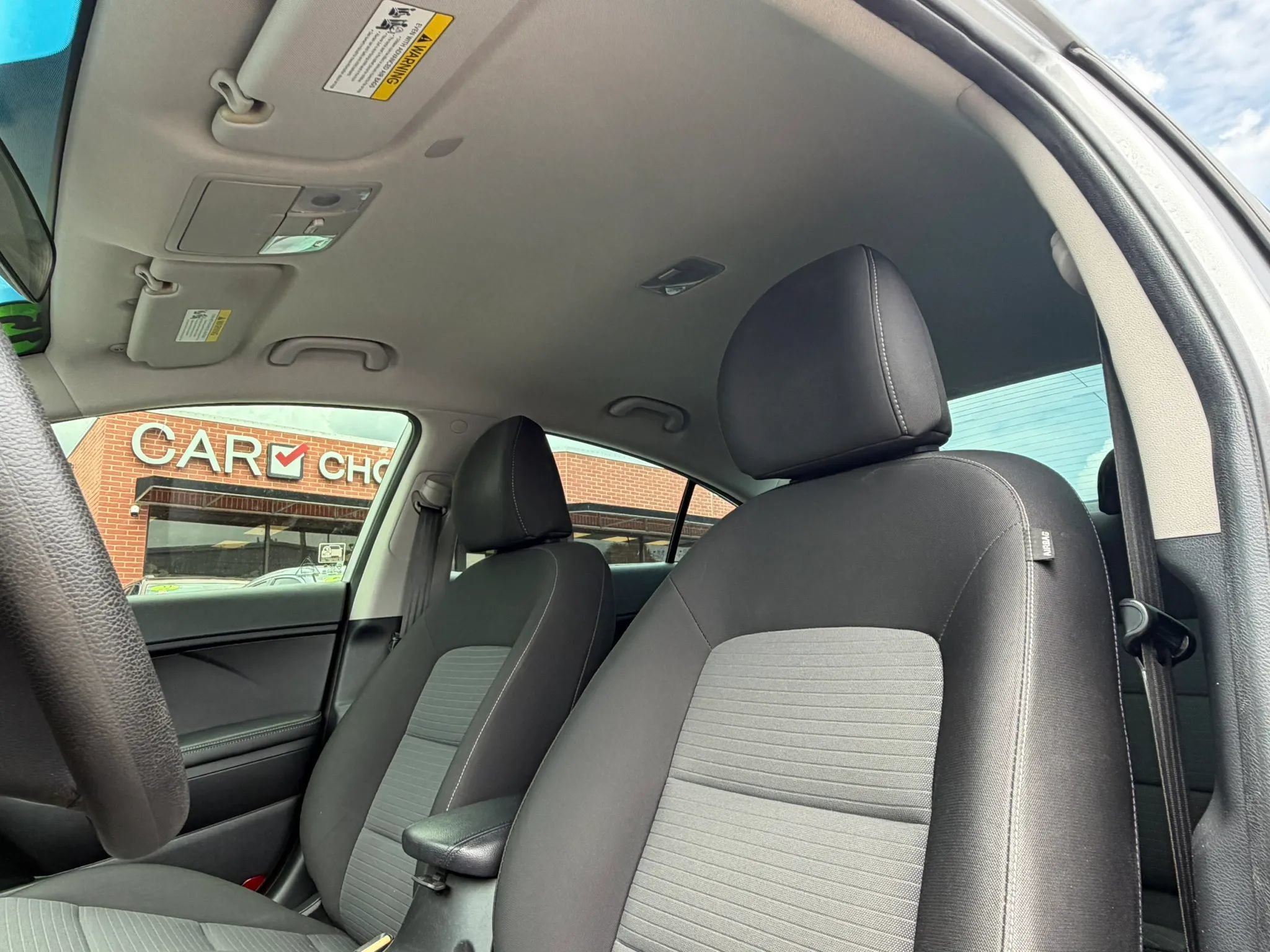 Used 2015 Kia Forte LX w/ Popular Package FWD image 9