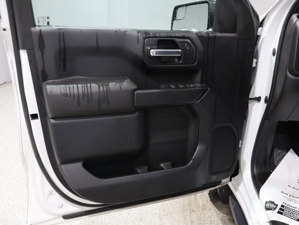 Used 2023 Chevrolet Silverado 1500 Custom image 13