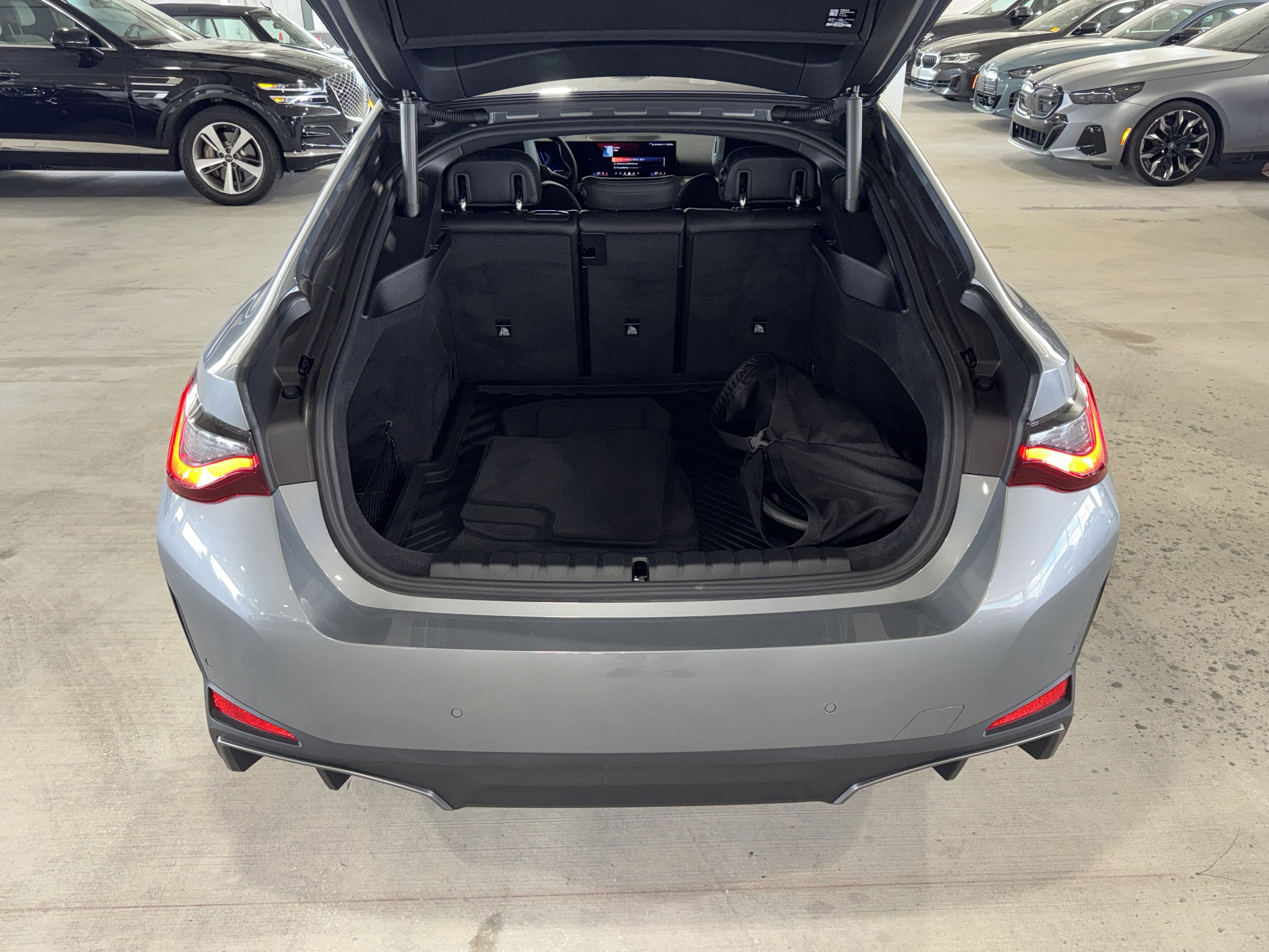 Used 2025 BMW i4 eDrive40 w/ Premium Package image 13