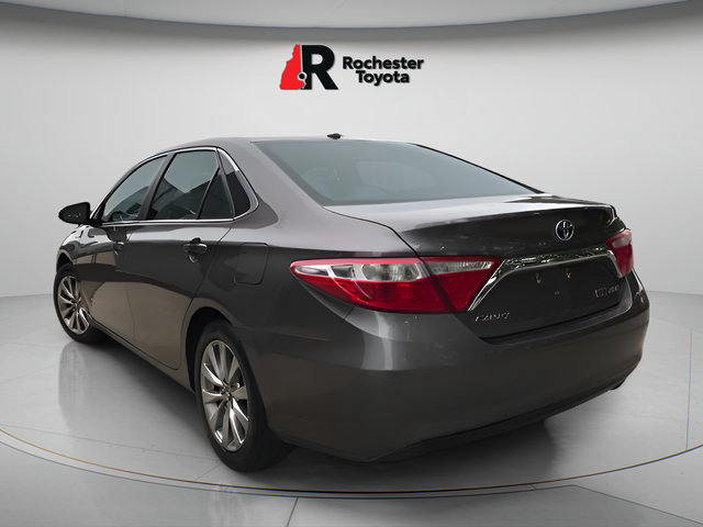 Certified 2017 Toyota Camry XLE FWD image 6