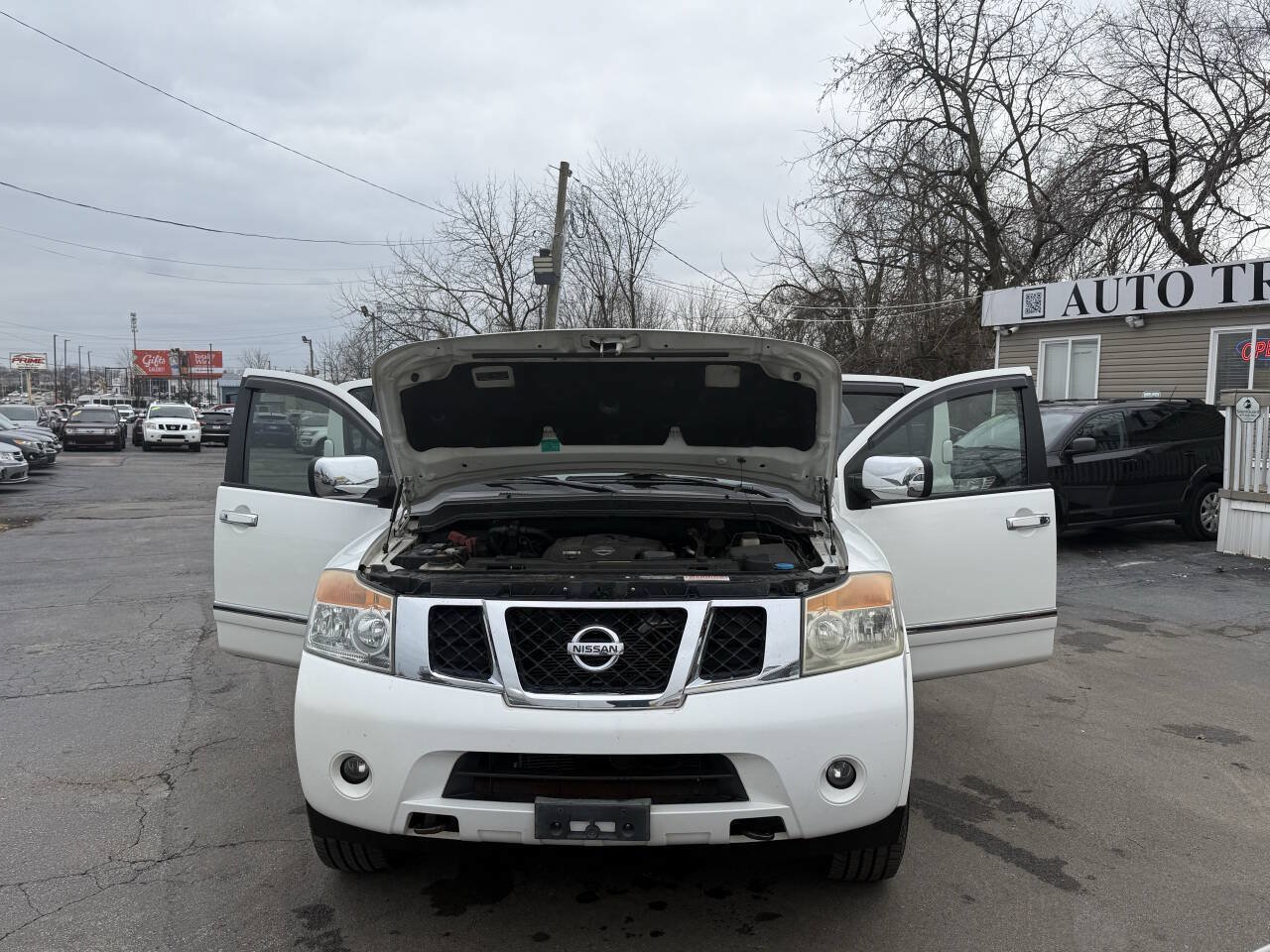 Used 2010 Nissan Armada Titanium AWD/4WD image 24