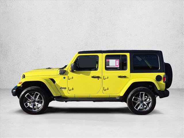 Used 2024 Jeep Wrangler Unlimited w/ Convenience Group AWD/4WD image 9