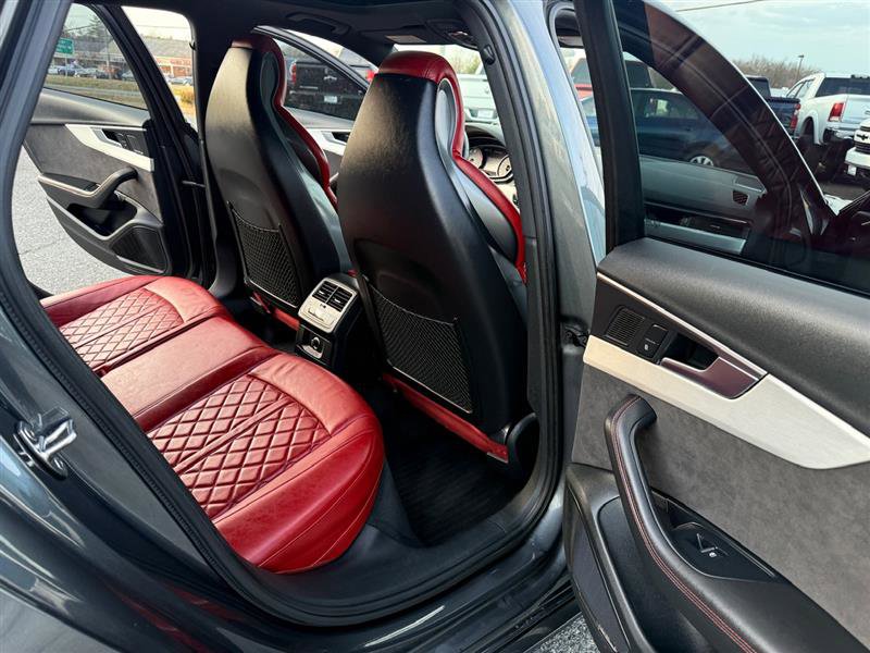Used 2018 Audi S4 Premium Plus image 17