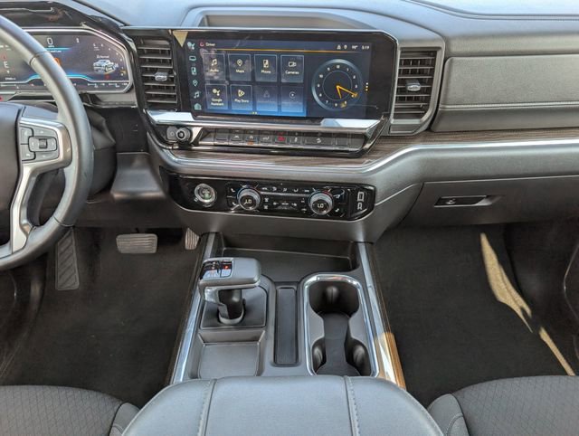 Used 2024 Chevrolet Silverado 1500 RST AWD/4WD image 7