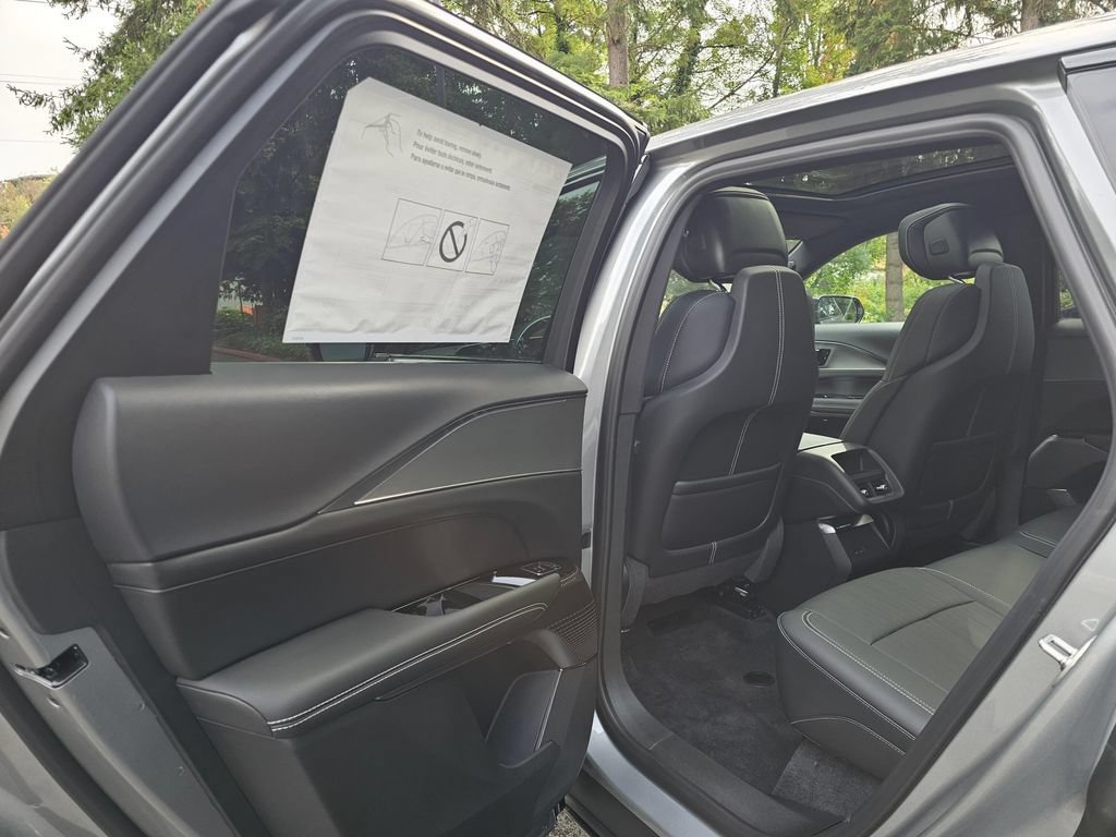 New 2027 Cadillac Lyriq Sport AWD/4WD image 18