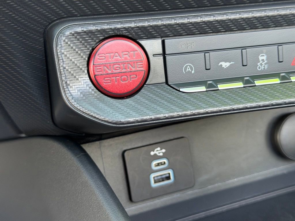 Certified 2025 Ford Mustang GT Premium image 25