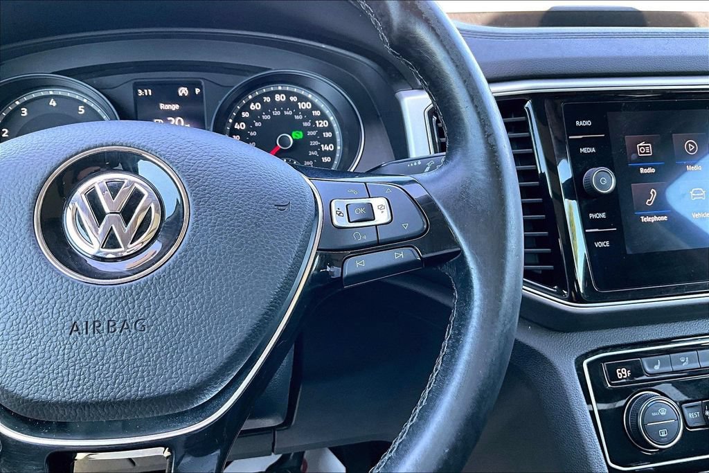 Used 2018 Volkswagen Atlas SEL FWD image 25