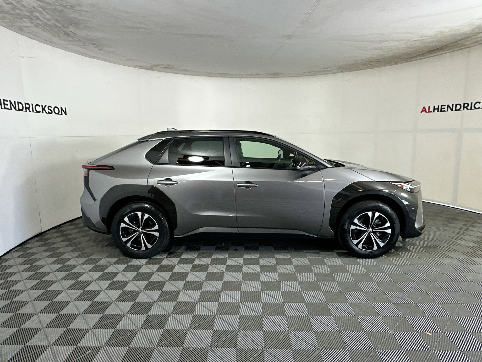 Used 2024 Toyota bZ4X XLE image 2