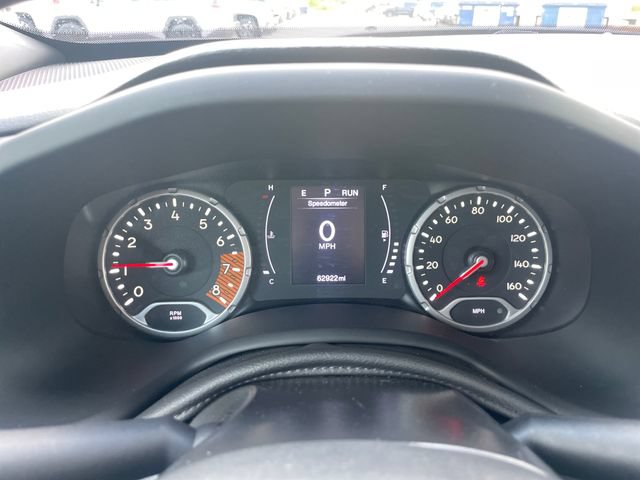 Used 2020 Jeep Renegade Latitude AWD/4WD image 9