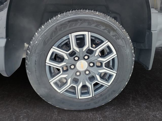 Used 2023 Chevrolet Colorado LT image 29