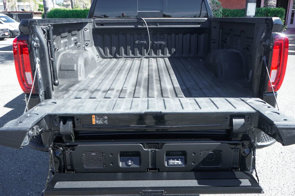 Used 2022 GMC Sierra 1500 AT4 w/ AT4 Preferred Package AWD/4WD image 8