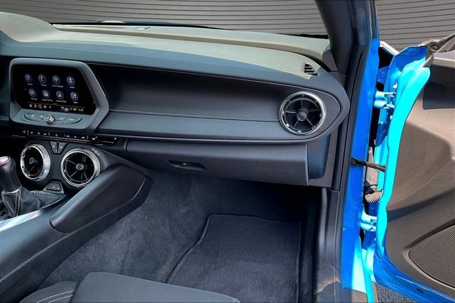 Used 2022 Chevrolet Camaro LT w/ Technology Package RWD image 24